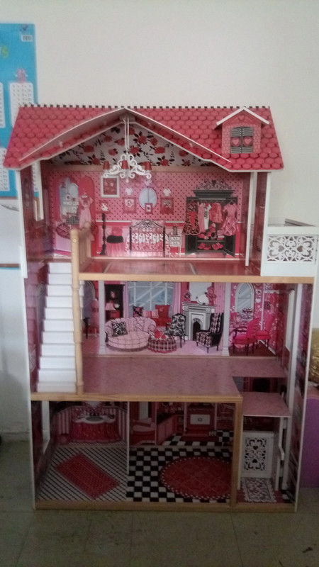 Maison en bois barbie - Vinted