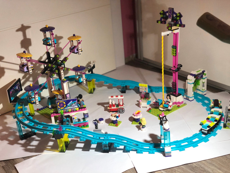Lego Friends Les montagnes russes du parc d'attraction - Vinted