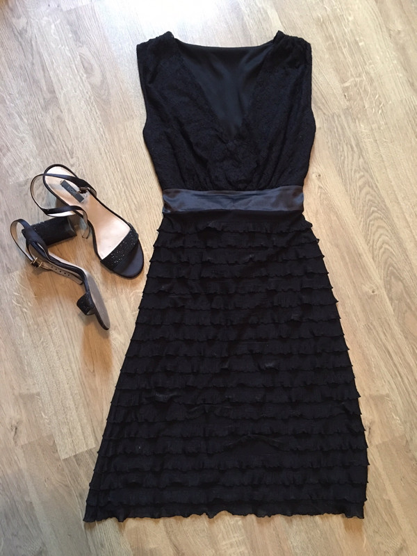 Petite robe noire élégante et habillée - Vinted