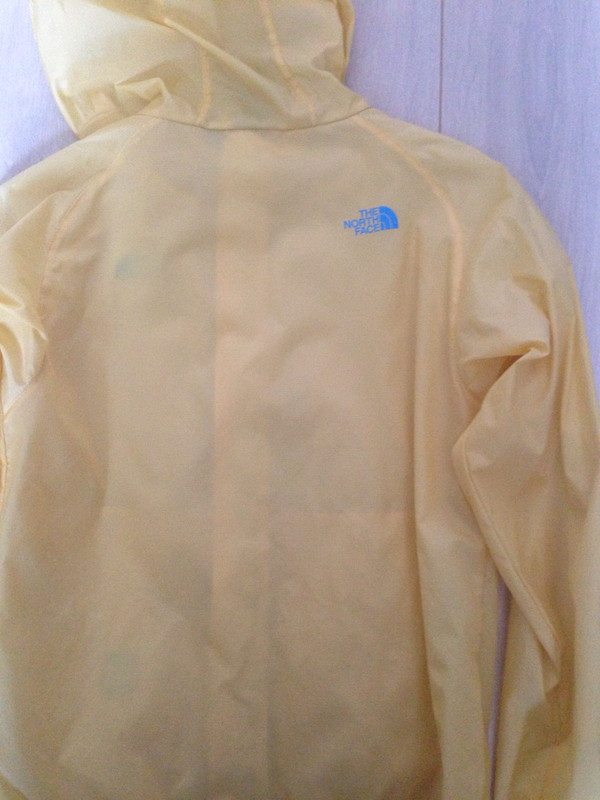 K-way jaune The north face taille 10/12 - Vinted
