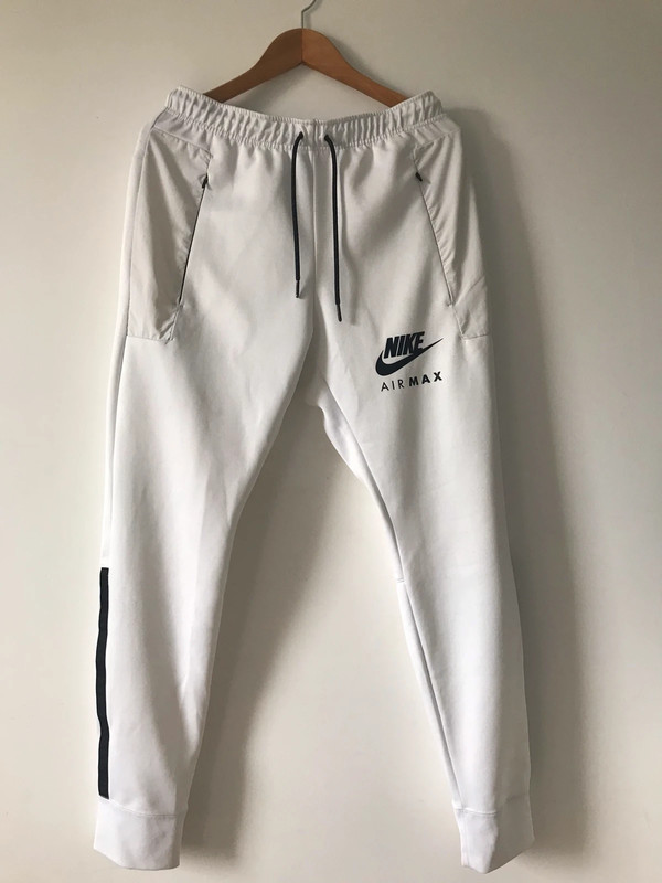 Pantalon jogging Nike blanc - Vinted