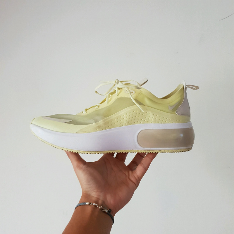 Chaussures Nike Air Max Dia LX jaunes - Vinted