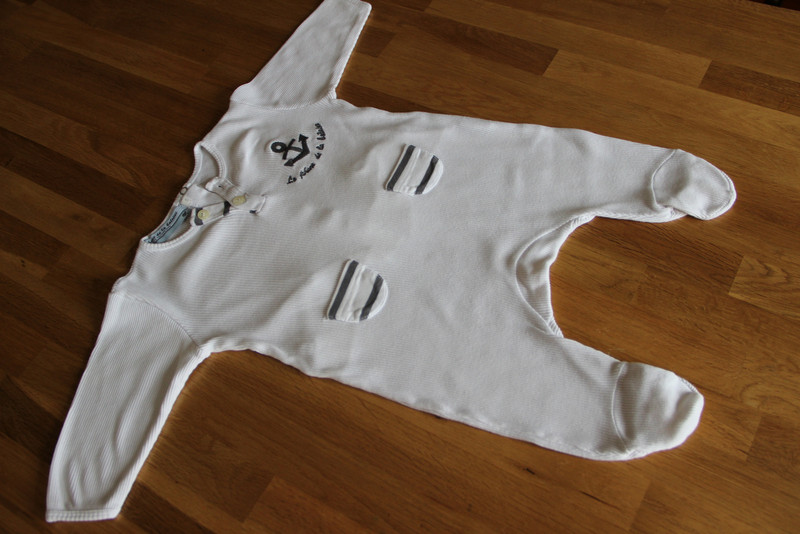 Le phare de la baleine pyjama bébé garçon 6 mois blanc coton épais côtelé  avec encre de bateau - Vinted