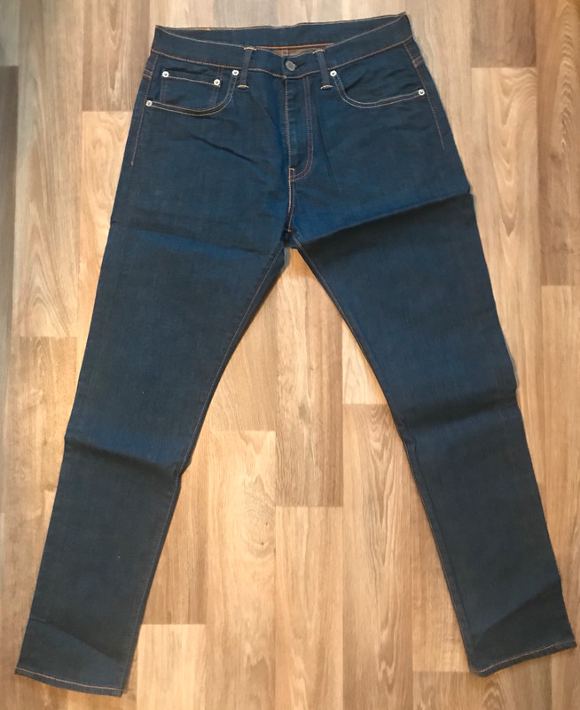 Jeans Levis 520 homme 31/32 neuf - Vinted