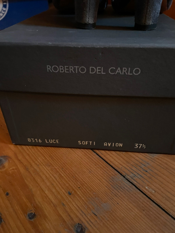Tacco in camoscio blu di Roberto del Carlo tg 37.5 - Vinted