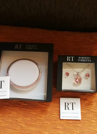 Conjunto de collar y pendientes rosas de roberto torretta - Vinted